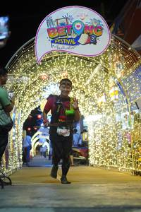 BIB: 5350
                            <button type="button" onclick="openModal(21830509)" class="btn btn-primary btn-sm float-right btn-popup" data-toggle="modal" data-target=".modal-high-quality">
                        <i class="fas fa-shopping-cart"></i> Add to Cart
                    </button>
                                            <button type="button" onclick="isThisMe(21830509, true)" class="btn btn-success btn-sm float-right btn-popup btn-isme hidden" data-toggle="tooltip" data-placement="bottom" title="นี่คือรูปของคุณใช่ไหม คลิกที่นี่เพื่อเอาเข้าอัลบั้ม">
                        <i class="fas fa-plus"></i> Add to album
                    </button>
                    <button type="button" onclick="isThisMe(21830509, false)" class="btn btn-warning btn-sm float-right btn-popup btn-isnotme hidden">
                        <i class="fas fa-ban"></i> Remove from album
                    </button>